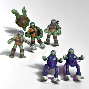Teenage Mutant Ninja Turtle Action Figure Bundle Donatello Leonardo Transformer